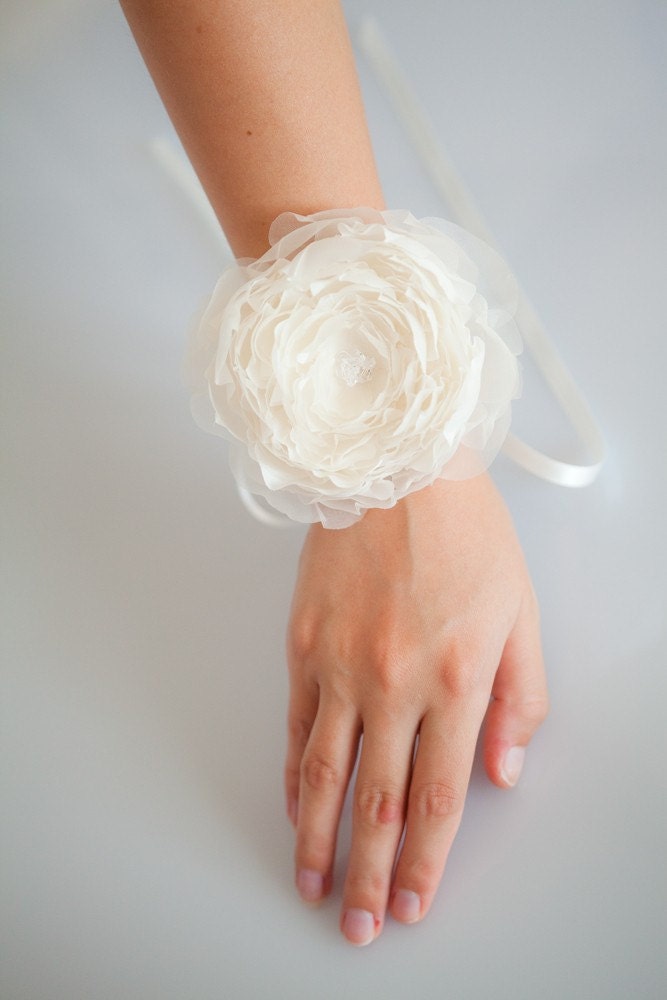 Dreamy Morning - Bridal Wrist Corsage - Made to Order