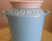 Vintage Hull Cookie Jar - Heritageware Blue and White / 1950s