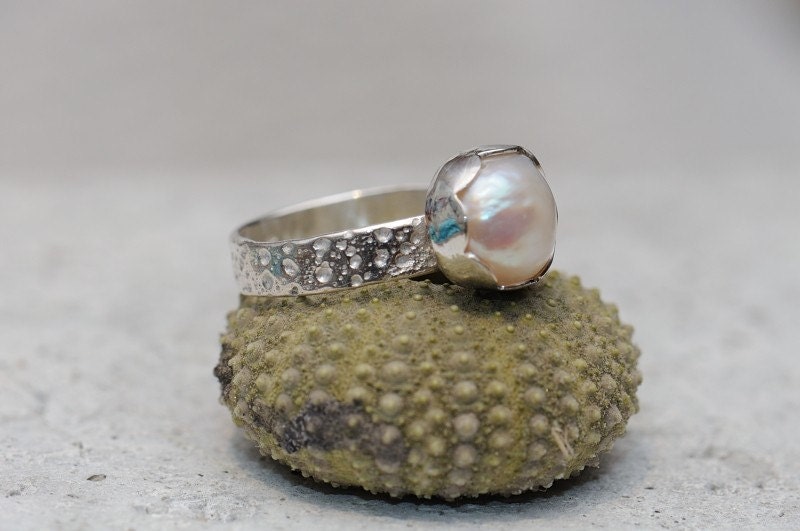 Pearl ring, silver with sea urchin texture. Ariels ring. Made to order.