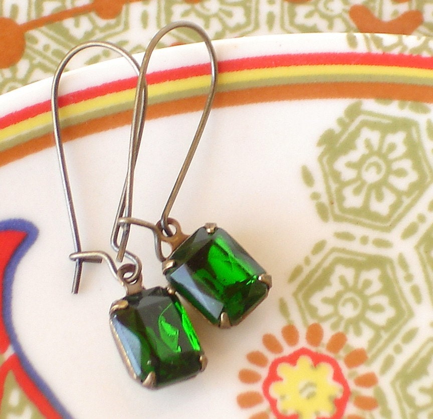 Petite Green Tourmaline Vintage Swarovski Earrings Retro Rhinestones