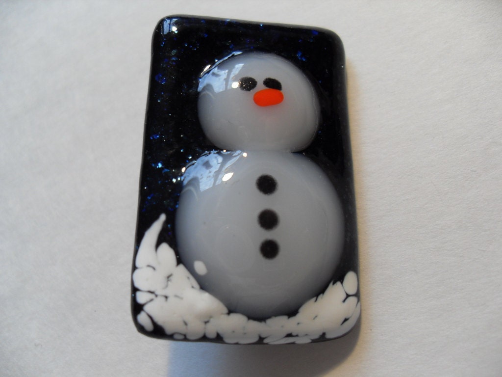 Blue Sparkly Fused glass snowman pin, brooch