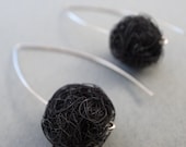 scribble earrings - 1small.ball.black