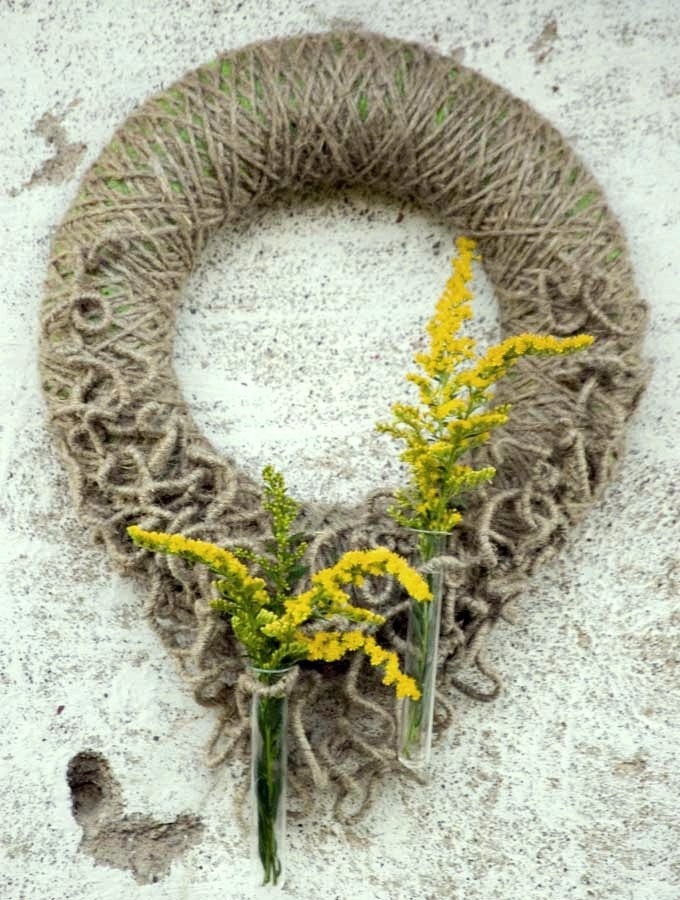 Yarn wreath - Spring wreath - Door decoration with test-tubes for fresh flowers  - Any season wreath