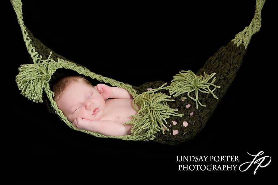 Pea in a Pod Cocoon Newborn Photography prop - Baby Photo prop Session - ALL BABIES