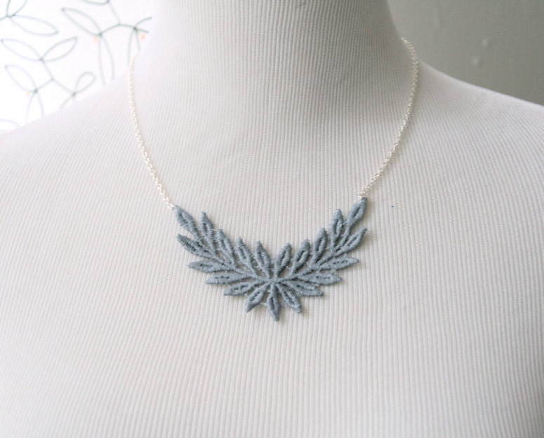 Silver Lace Necklace - Wilhelmina