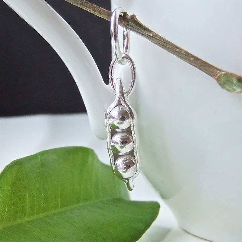 Pea pod Charm, Silver Charm Three Peas in a Pod Charm Hand crafted 8mm link