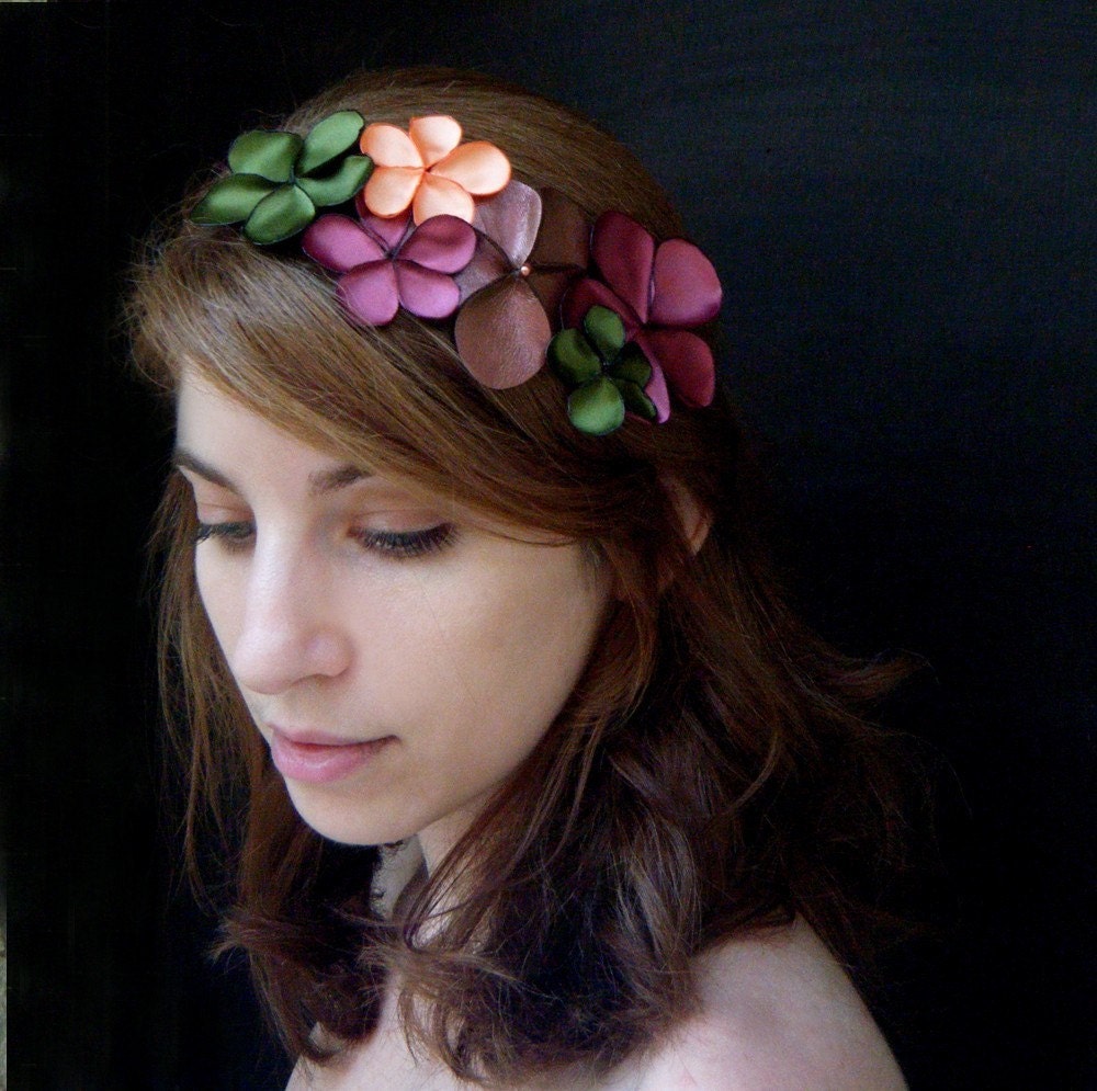 Woodland Hair accessories, Flower Headband, Secret Garden Headpiece, Floral Multicolor statement Fascinator, Hair accessory women - SchickiMickis