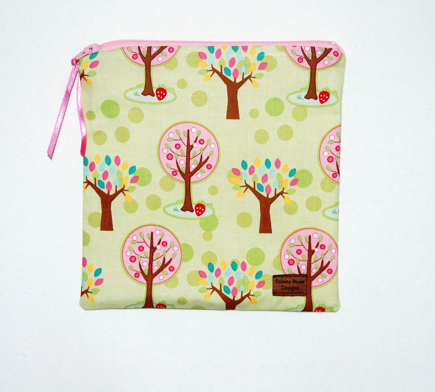 Gun Drop Tree - Sandwich Size Reusable Bag - Eco Friendly - Zippered Bag - Zipper Closure