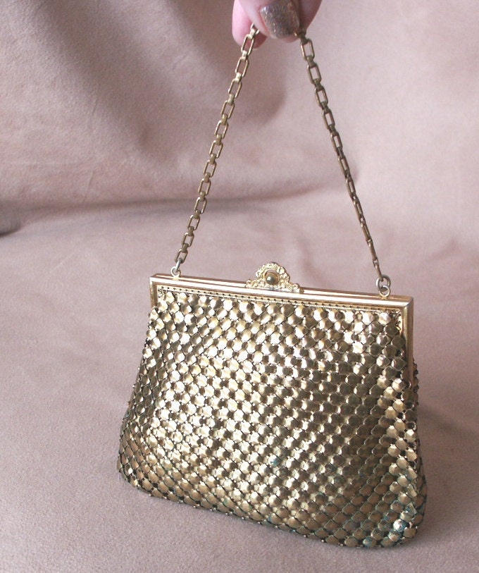 Vintage Flapper Style Gold Mesh Handbag, Whiting and Davis Style, Art Deco, Small Wristlet