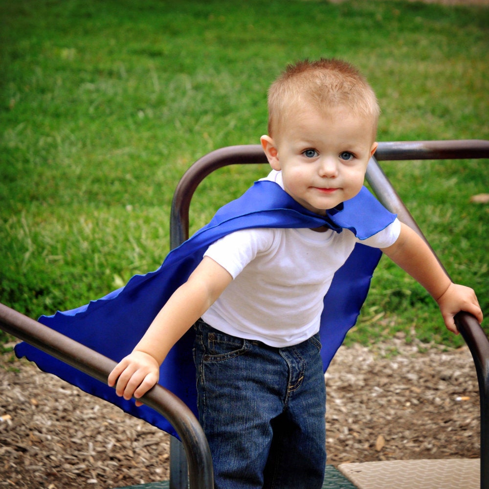 Children blank SUPER HERO CAPE - Girl or Boy Birthday Present - Pretend play costume - Choose from 10 colors