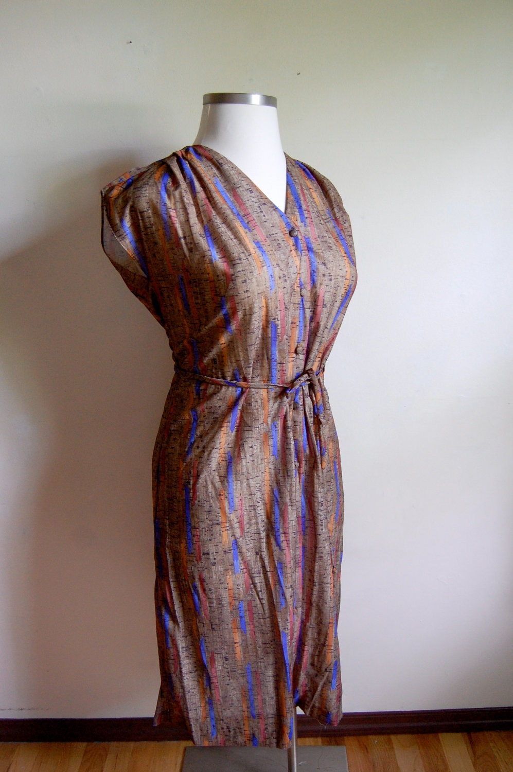 SALE - Vintage Dress - Button Down Abstract Print Day Dress - Cue Fashions - Size Medium/Large