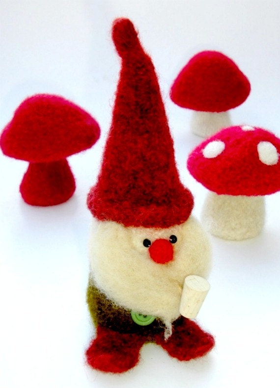 PDF-BOOKLET. A Knit & Felt Wool Gnome and Mushroom E-Mail PDF Pattern