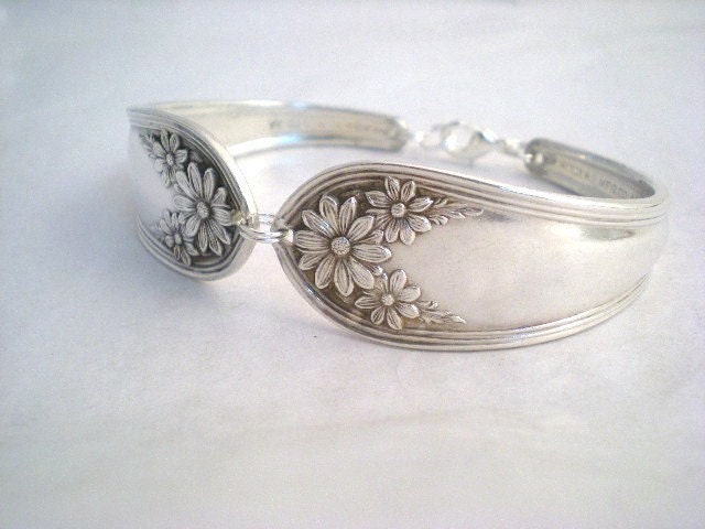 DAISY 1910 - Spoon Bracelet Antique Upcycled Silverplate - Silverware Jewelry