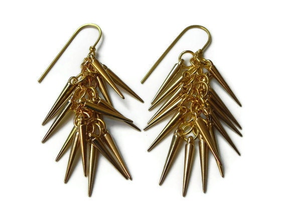 spike cluster earrings, acrylic spike beadwork earrings, fashion spike earrings, sexy spike cluster earrings, spike earrings