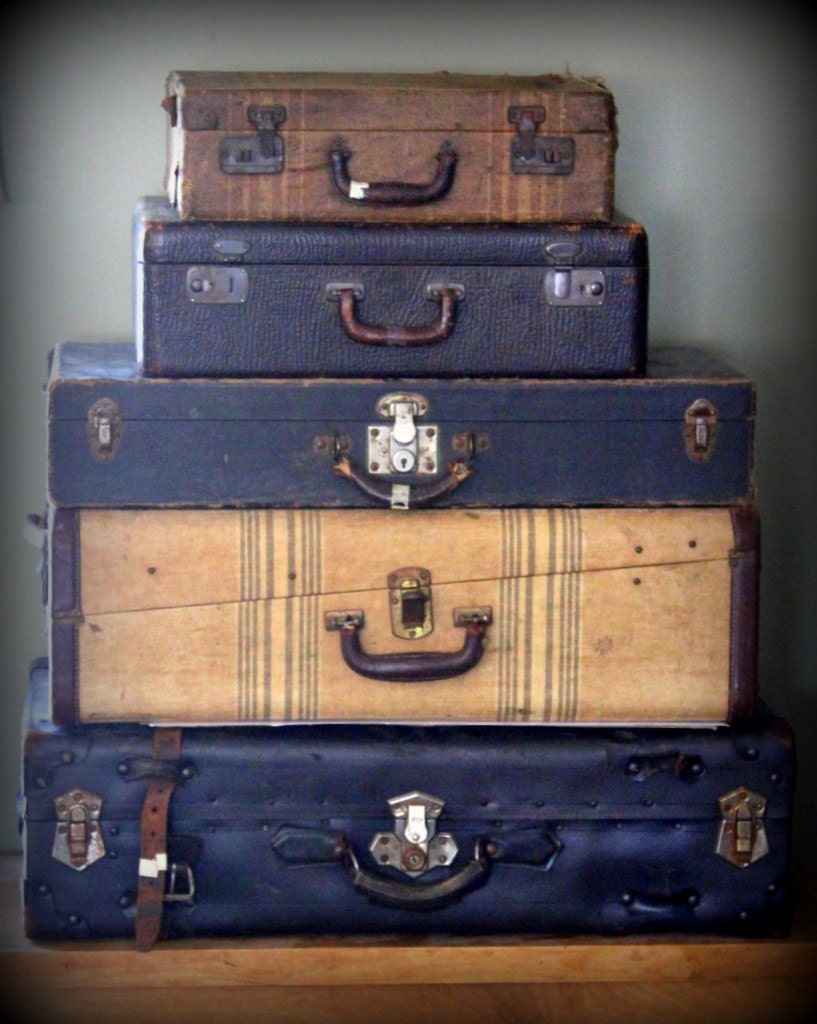 Vintage Black Suitcase Extra Large