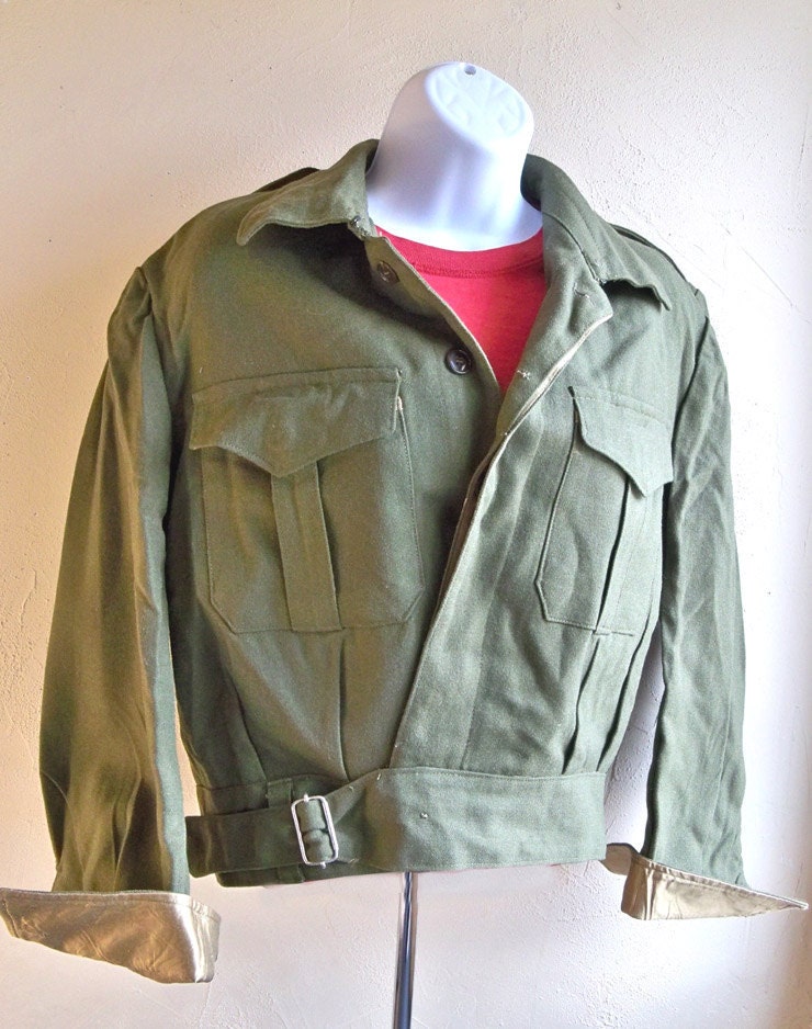 Super Cute Army Surplus Women's Waist Cut Jacket -  SMALL "Fully Lined with Nice Details"