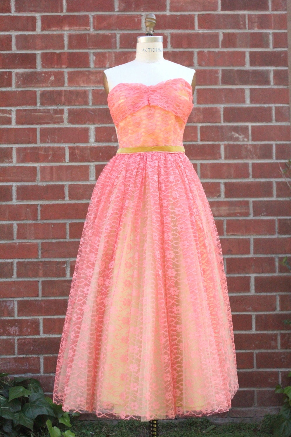 Vintage 50's coral pink strapless Lace Prom Dress