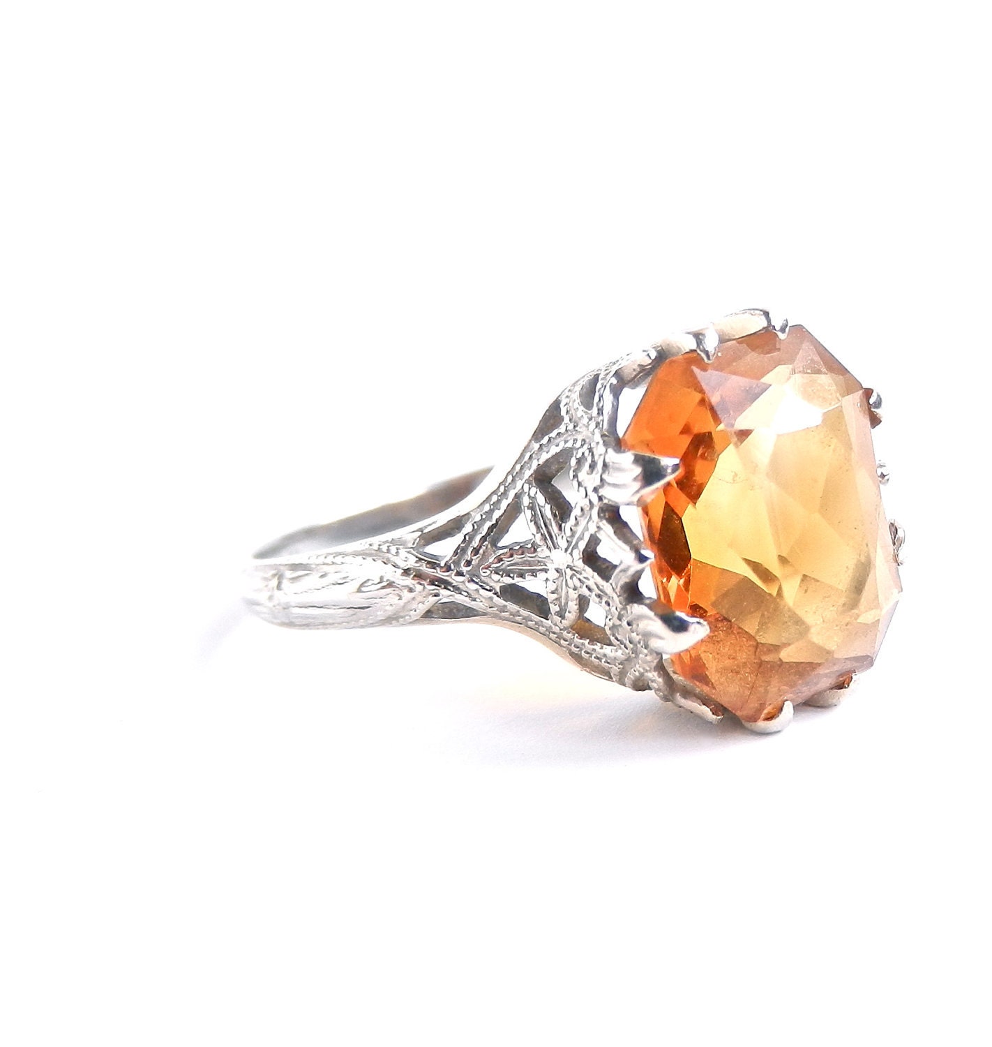 SALE 18K White Gold Ring with Orange Gemstone / Miss Sunshine