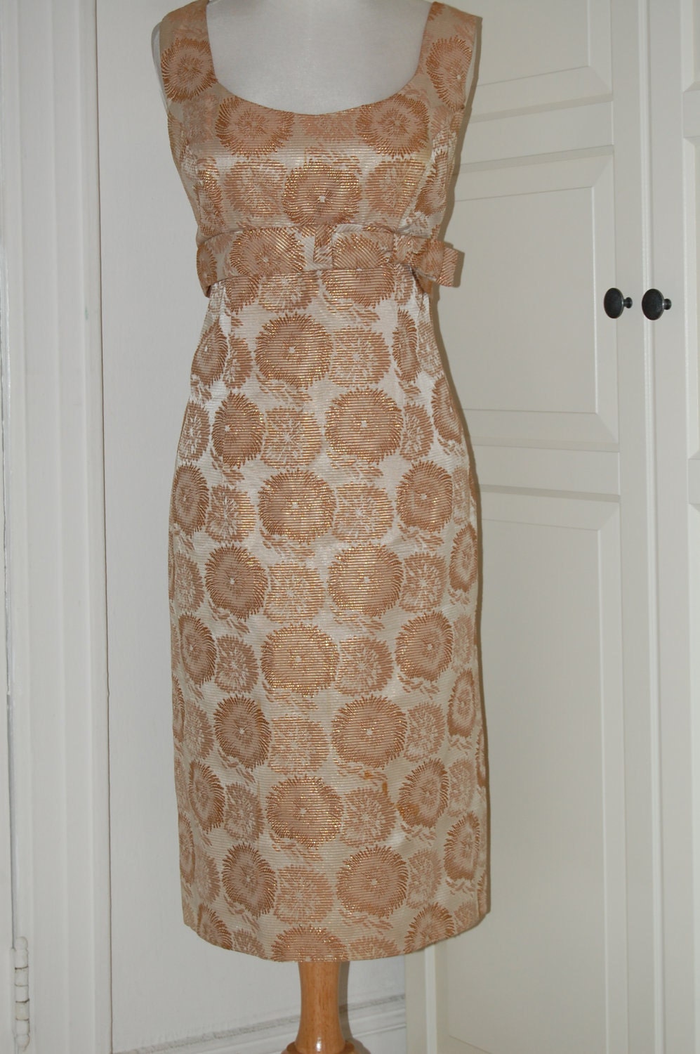 50s 60s Gold Firework Wiggle Dress, Wedding Dress, Party Dress - Side Bow - S/M