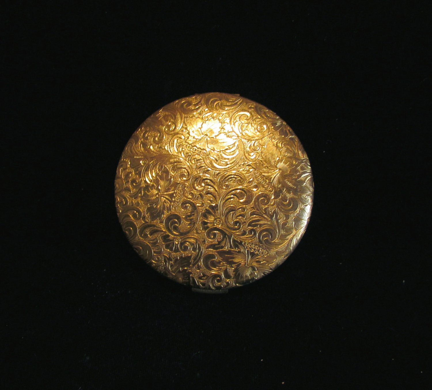 1950's Studio Girl Compact Vintage Compact Gold Embossed Powder Compact Mirror Compact