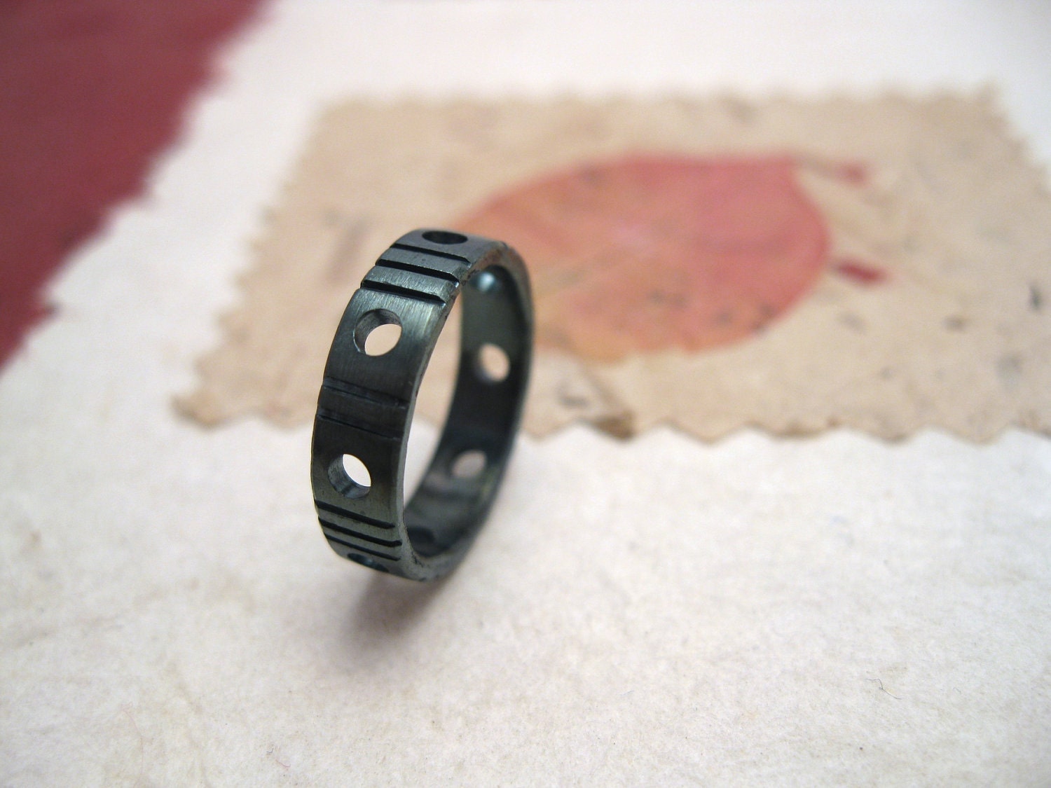 Porthole - forged iron ring with oxidized cuts - Italy Handmade