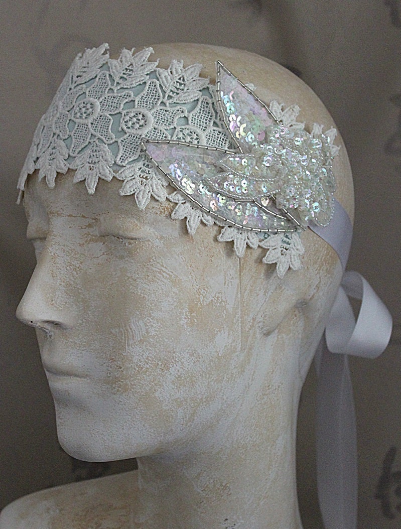 THOROUGHLY MODERN MILLIE 1920s Gatsby Inspired Wearable Art Bridal Lace Headband Wedding