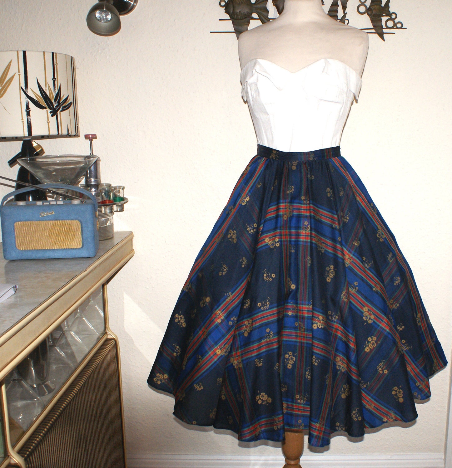 Vintage 1980s plaid full circle skirt 1950s inspired waist 30 M L gilded Viva Rockabilly pinup rocknroll
