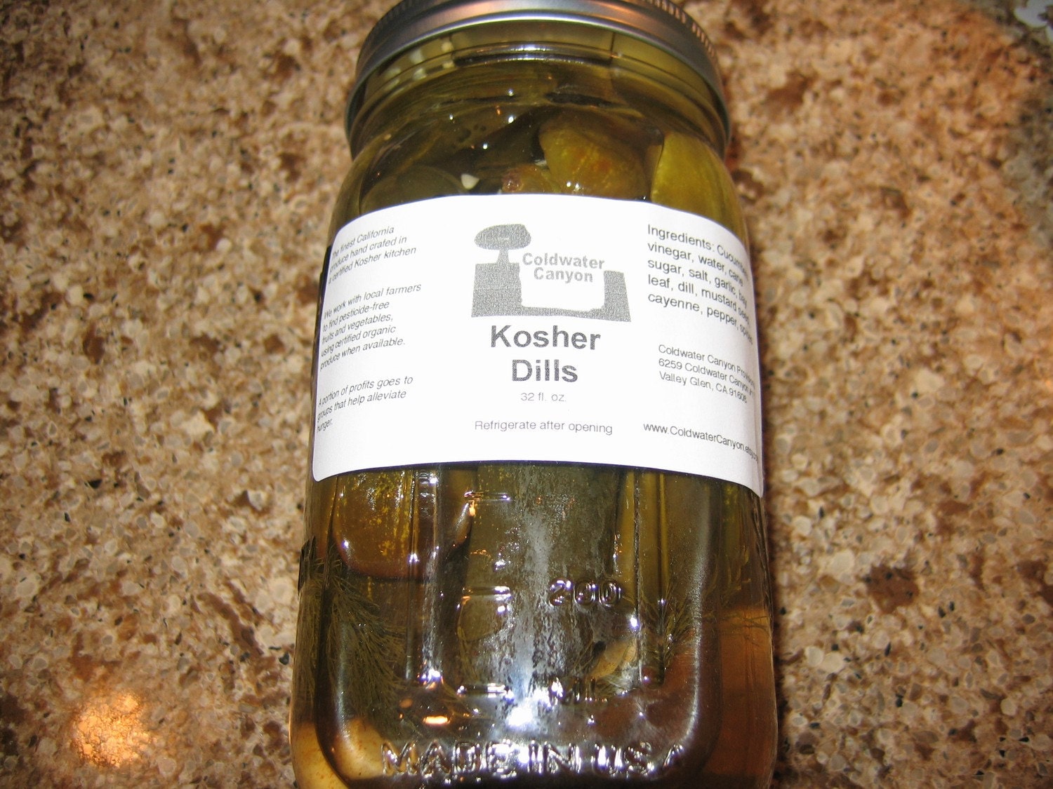 Kosher Dills 32 oz. Gourmet Garlic Pickle Cayenne Sugar