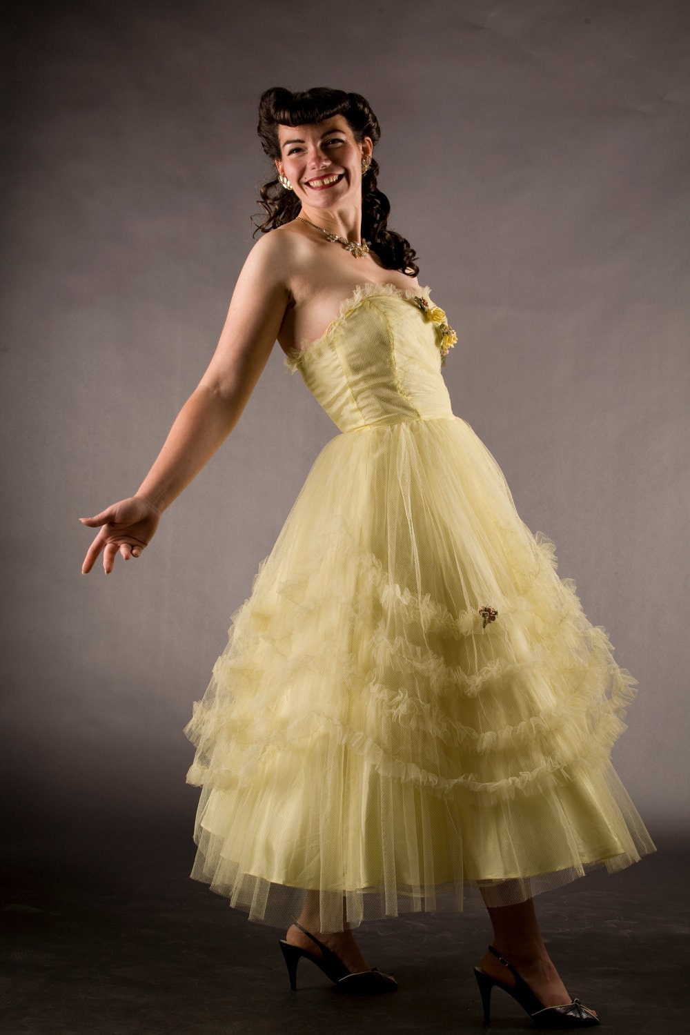 Vintage 1950s Wedding Dress Yellow Tulle Bombshell Cupcake Strapless Bridal Fashions