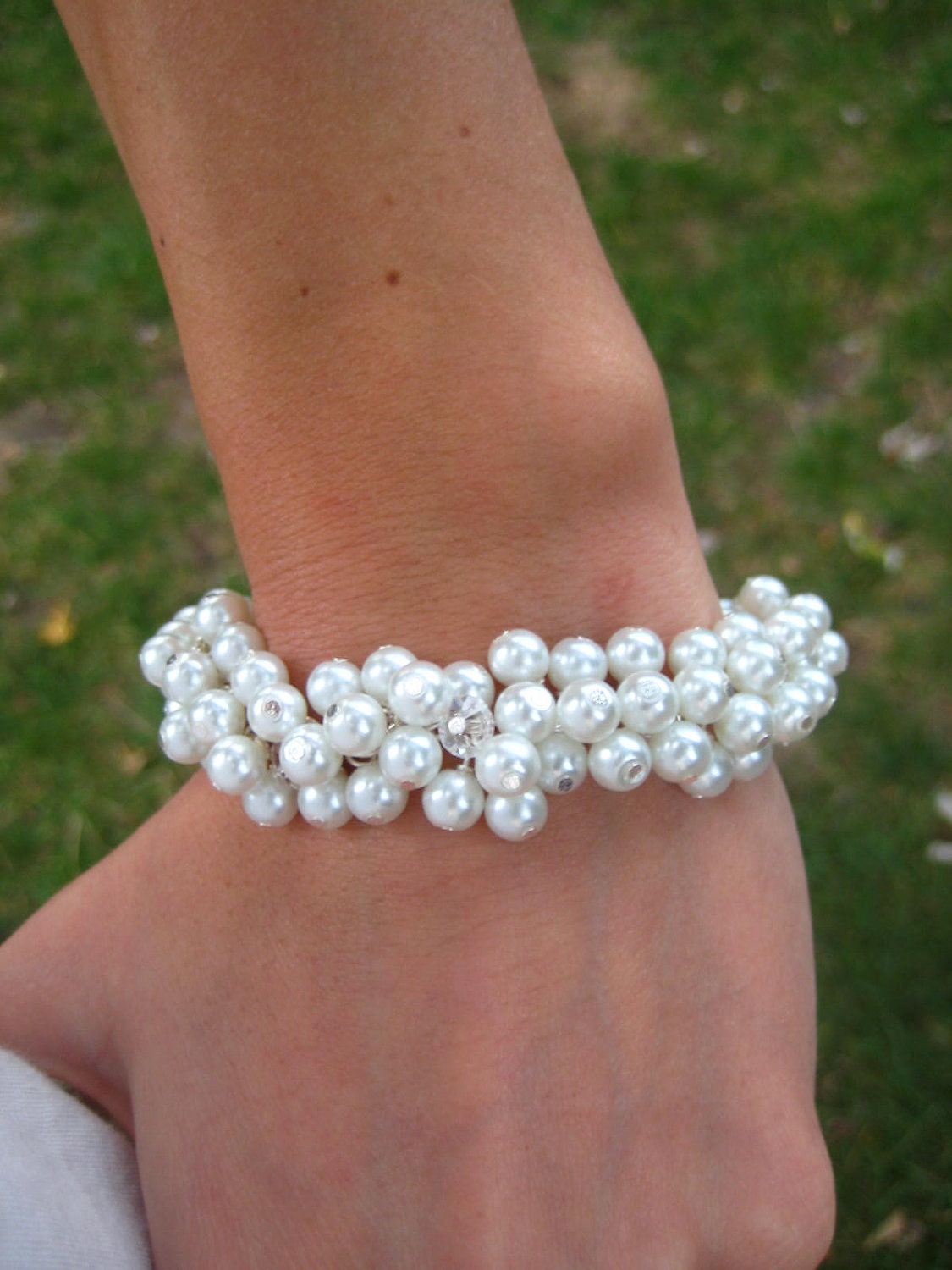 Pearl and Swarovski Crystal Bridal Bracelet, Wedding Accessory, Bridesmaid Jewelry, Statement Jewelry