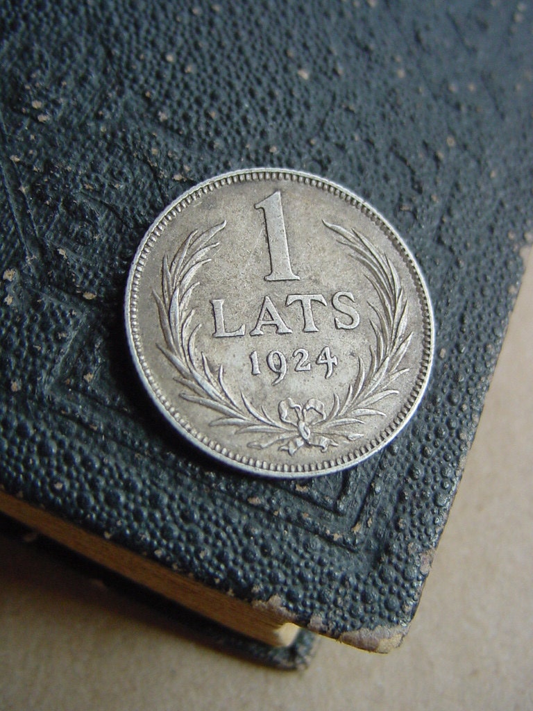 1924 ANTIQUE 1 Lat Silver Coin for collection, gift, jewelry