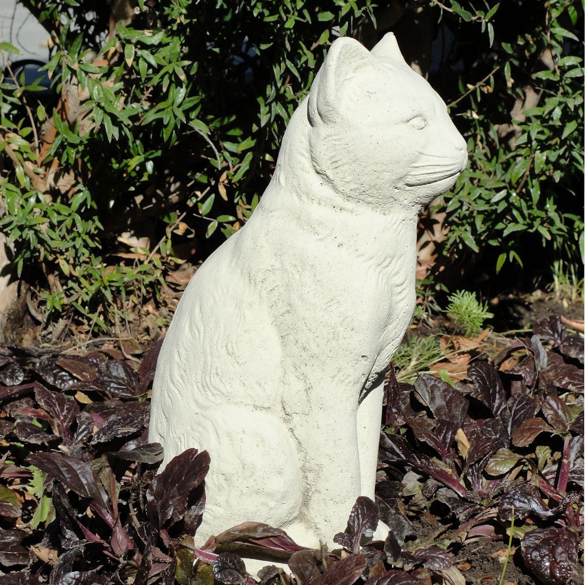 Vintage Stone SITTING CAT STATUE Garden Art w/ Worn Texture (c)