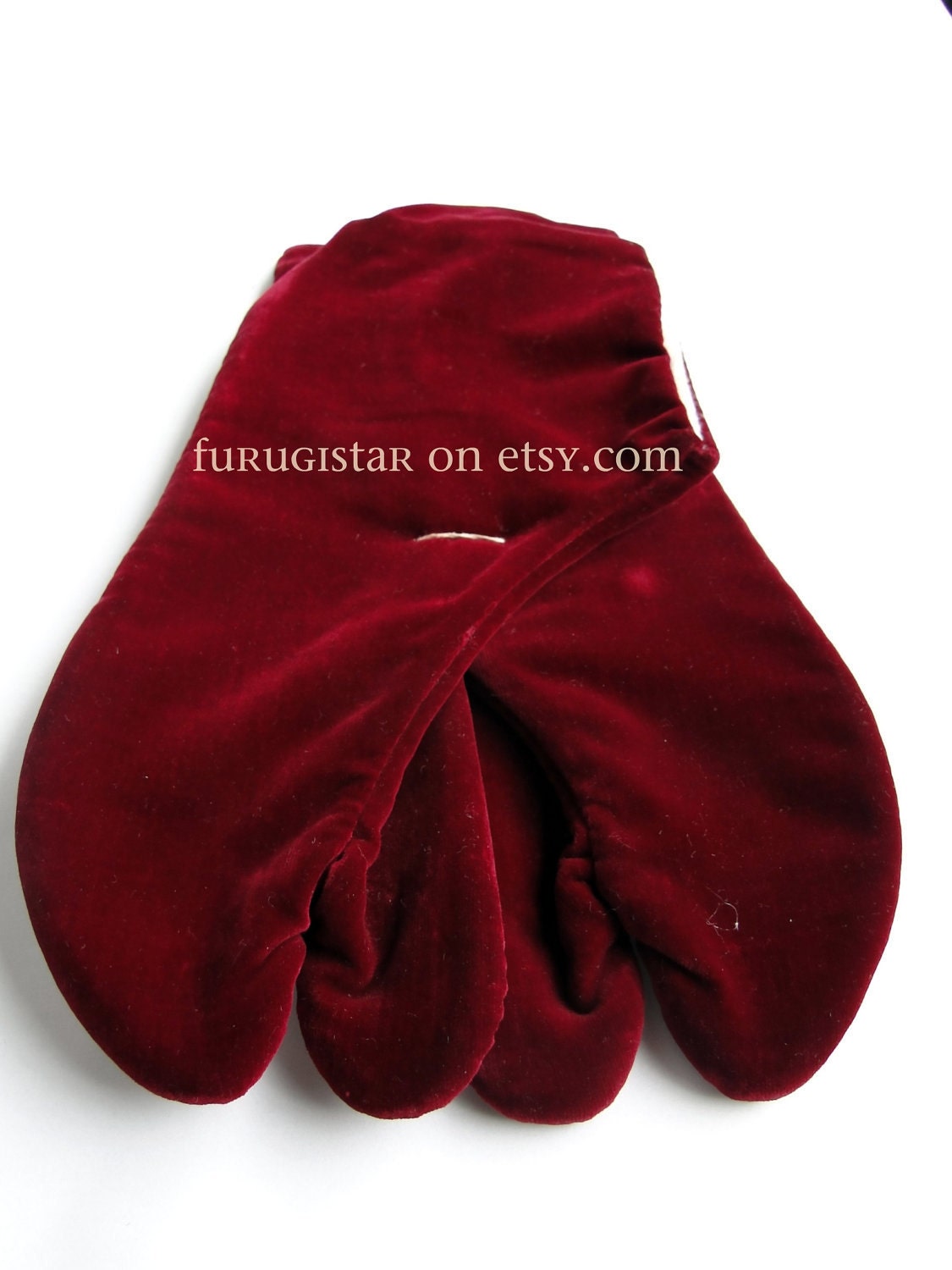 50% OFF Heart Shaped Socks, Japanese Tabi Socks, vintage, never used. (Ref: CF007)
