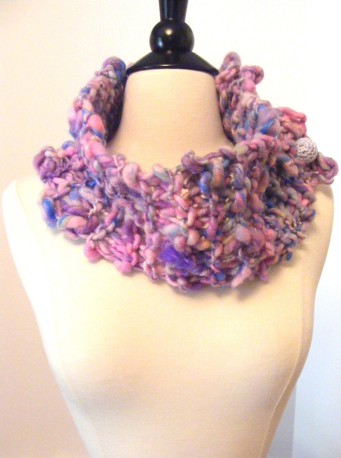 Hand Knit Cowl / Infinity Scarf /Lavender Cowl / Purple / Lilac Scarf /