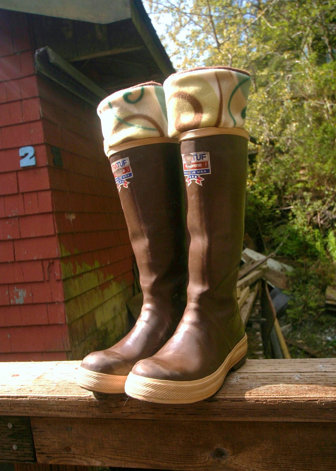 SLUGS Fleece Rain Boot Liners Khaki, Neutral Graphic Swirl Pattern Cuff, Spring Fashion, Rainy Day Style (Sm/Med 6-8 Boot)
