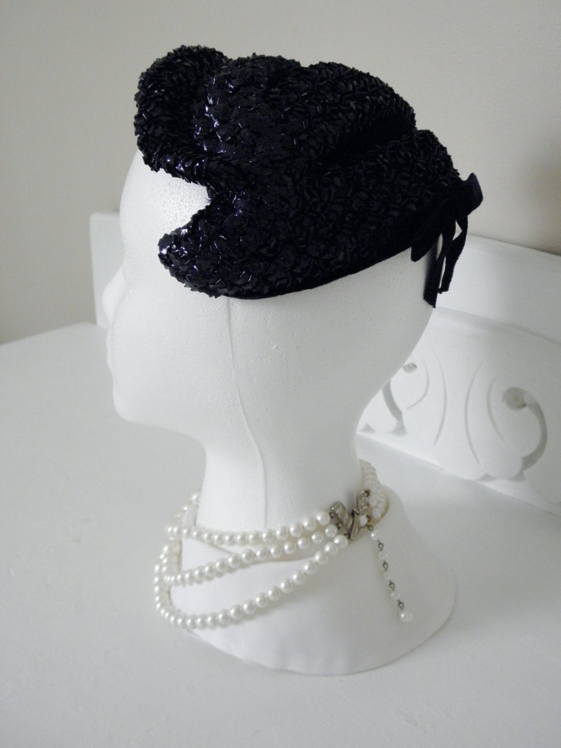 Vintage Fascinator Hat wih Velvet, Reggi of Wilshire 40s