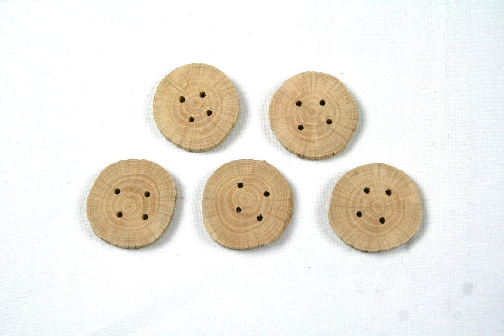 Small wood buttons - oak wood - set of 5 - with 4 holes - 1" 2.5cm
