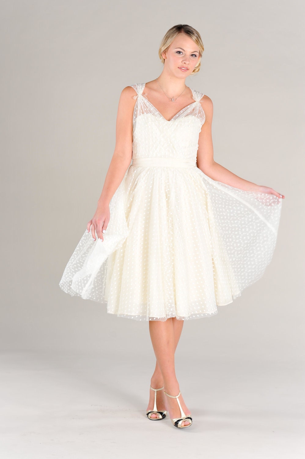 Short Wedding Dress Polka Dots Vintage 50s, Eco Friendly Sweetheart Neckline Full Circle Skirt (Great for Plus Size Brides)