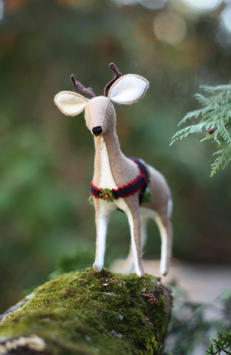 Felt Reindeer downloadable pattern