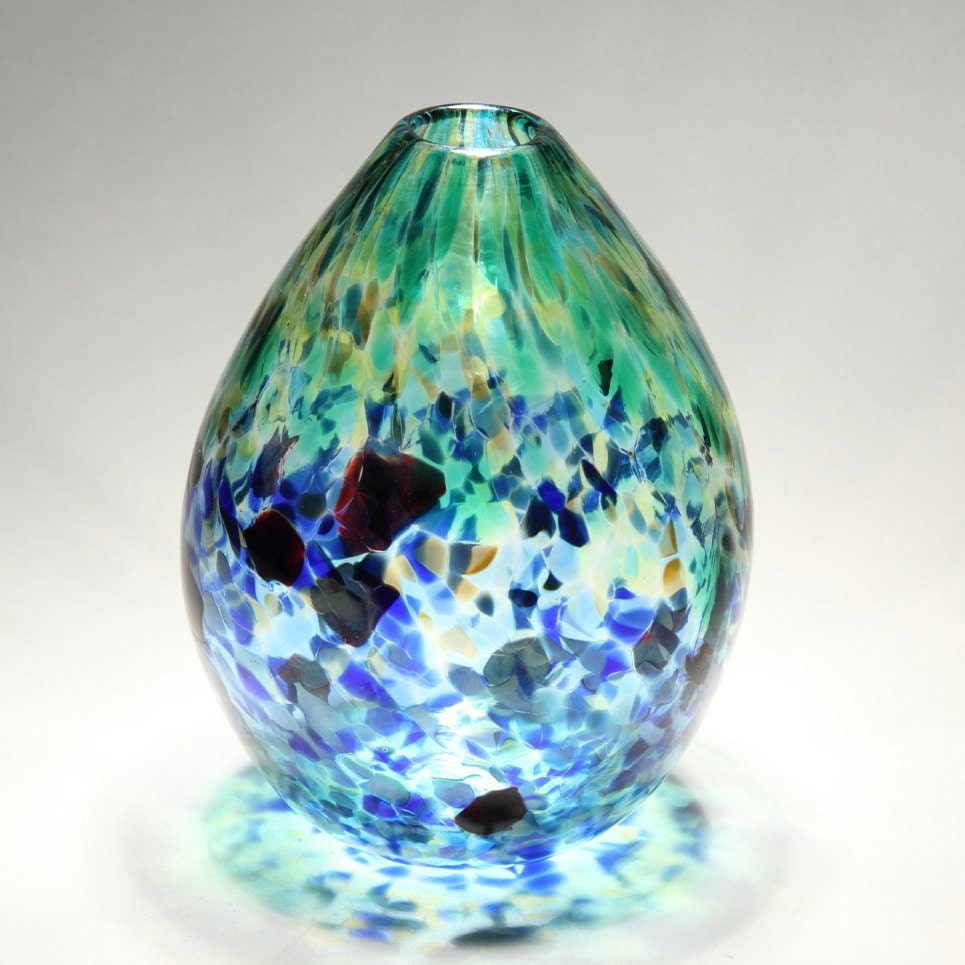Green / Blue Hand Blown Glass Egg Vase by JAglassworks on Etsy