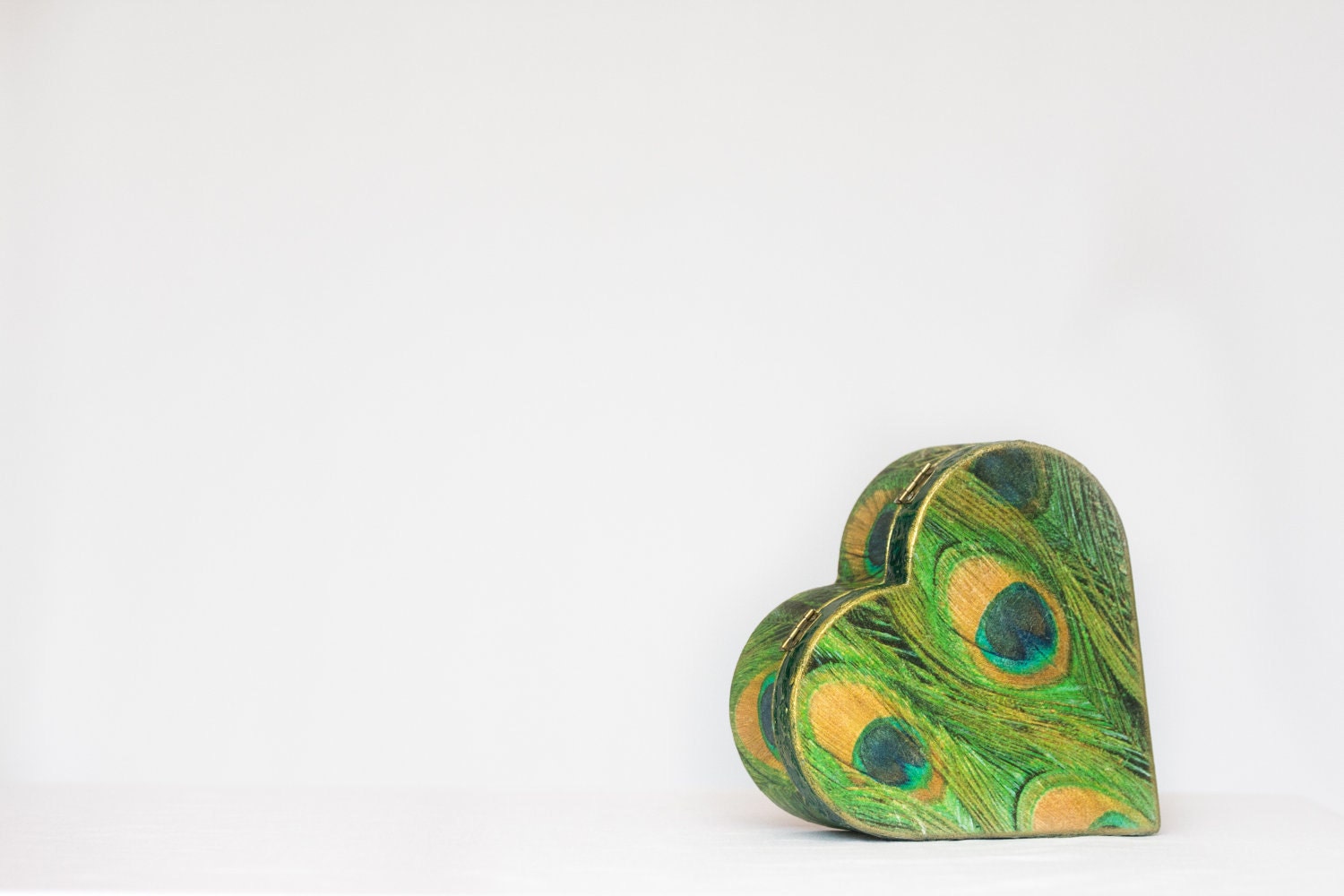 Love Box, Wedding Peacock Box, Heart Shape, Gift for her, Wooden Trinket Box, Emerald Green and Gold ohtteam