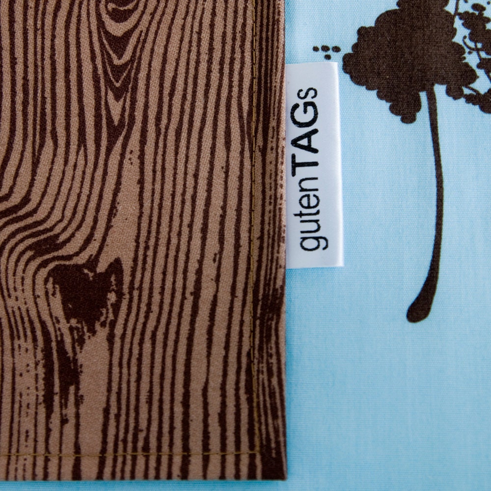 100 custom tags, center-fold style, super fast, made in usa, by gutentags