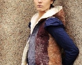 Vest made of recycled tights and merino wool with hood Lined merino felt fleece