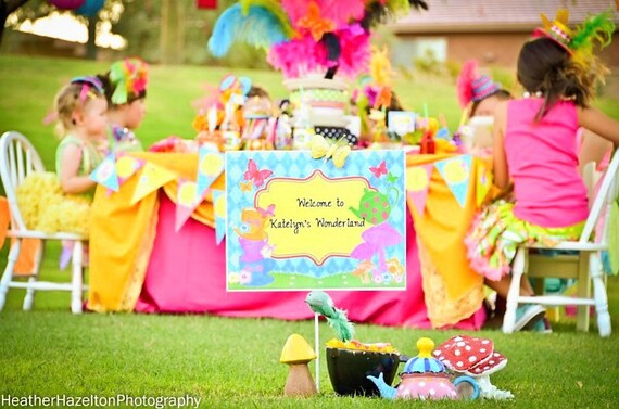 Mad Hatter WELCOME SIGN party printables - Alice In Wonderland - For Girls to Woman, Birthday, shower, wedding party or tea. Krown Kreations Il_570xn
