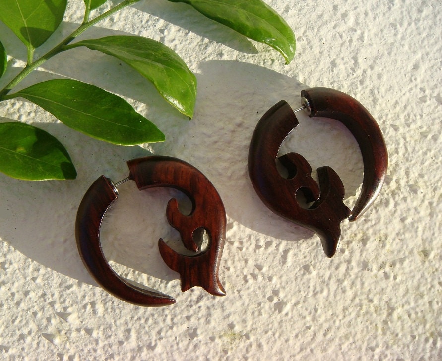Fake Gauges - Tribal Style Salvaged Wood Brown Ginkgo Biloba Fake Gauge Earrings - Flower pierced stud post hoop