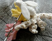 Bobby Pin, Porcelain Honey Bee