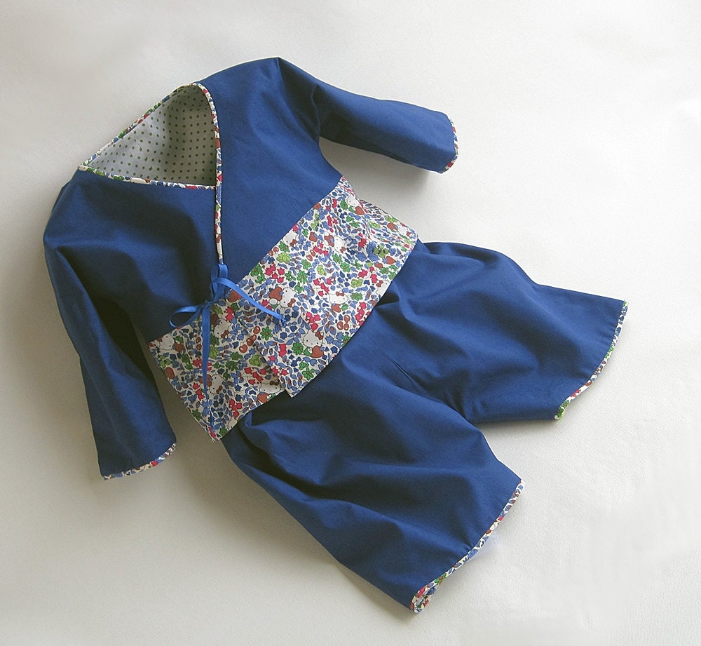 Baby kimono, 6 months - Liberty of London / Hello Kitty fabric