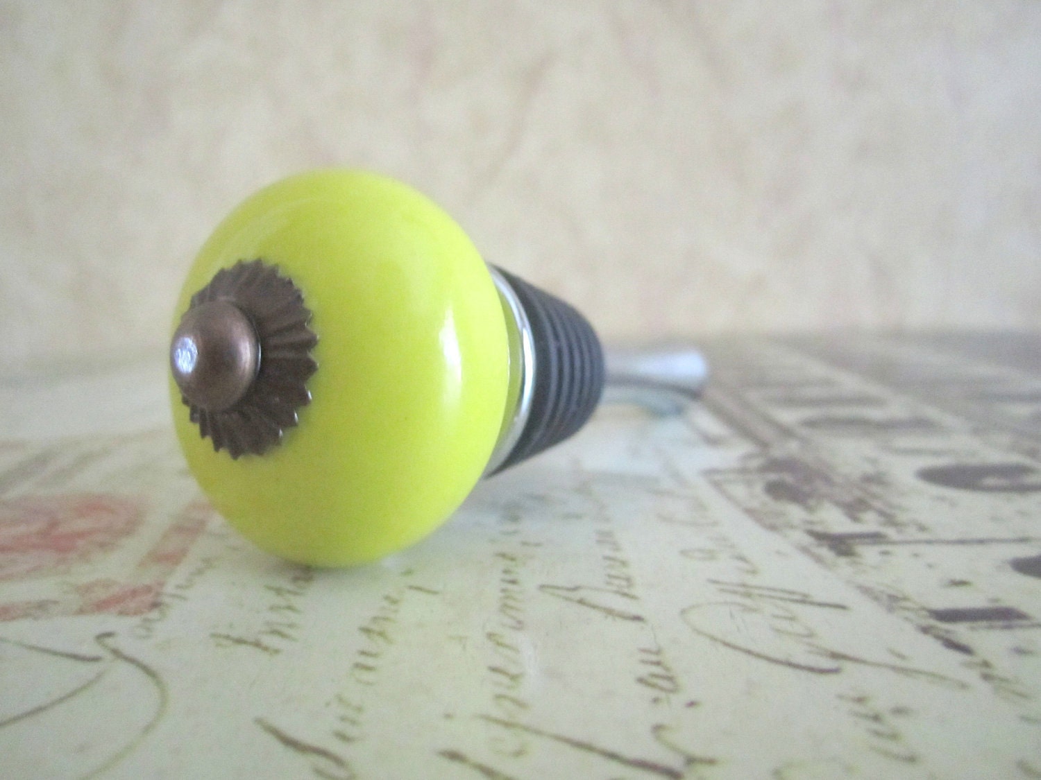 Wine Bottle Stopper - Yellow Antique Wine Stopper