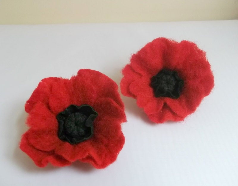Brooch, Felted Jewelry, Handmade Red Poppy, Birthday, Christmas, Valentine Gift, ECO friendly, Fashion