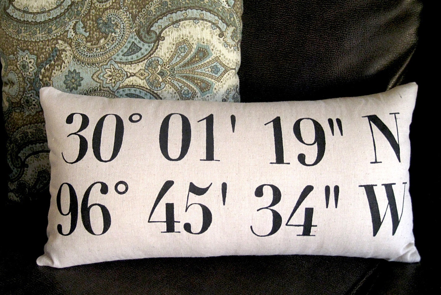 Coordinates decorative pillow 12x22 with insert